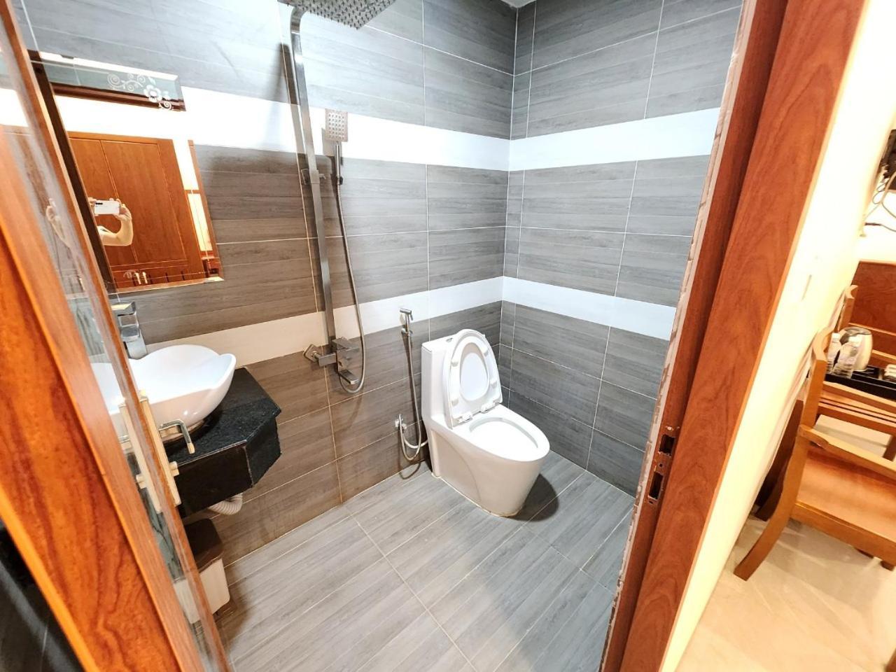 Khách sạn Vân Nhi Bac Lieu Exterior foto